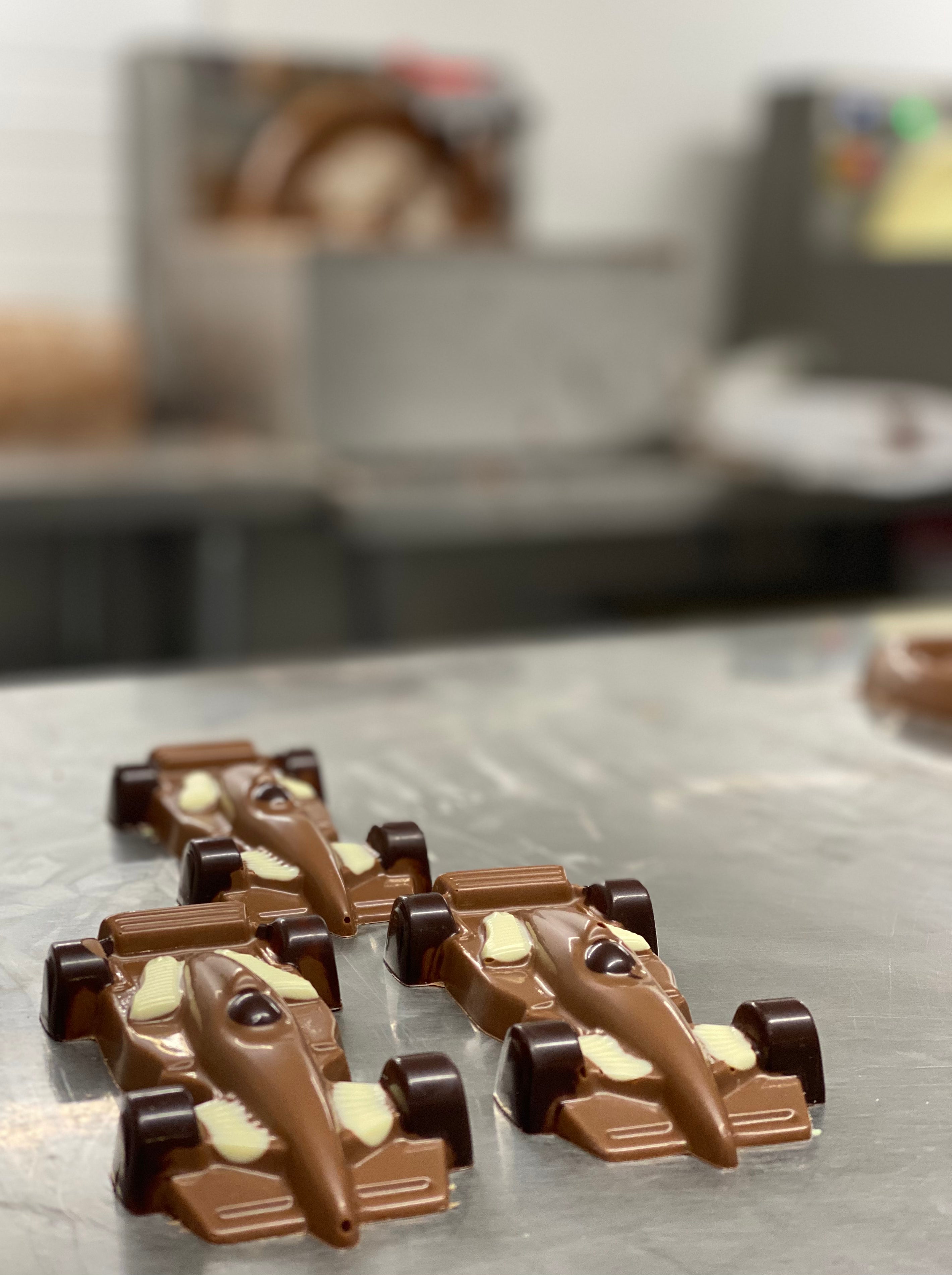 Choco Racing Handmade chocolate F1 racing car | Birthday gift for F1 fan – Simon Dunn
